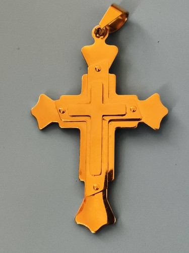 Croix pendentif catholique