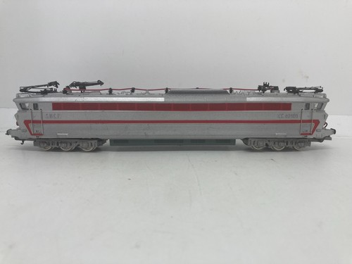 Lima 208122 locomotive - ho,