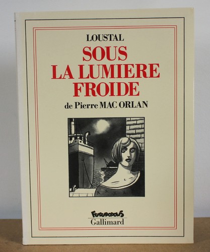 Sous lumière froide pierre - la,