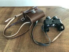 PAIRE DE JUMELLES  DANS LEUR