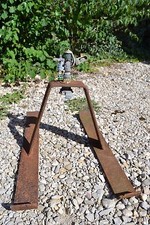 Gros et ancien arroseur de