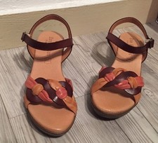 Destockage pieds marque - pieds, de