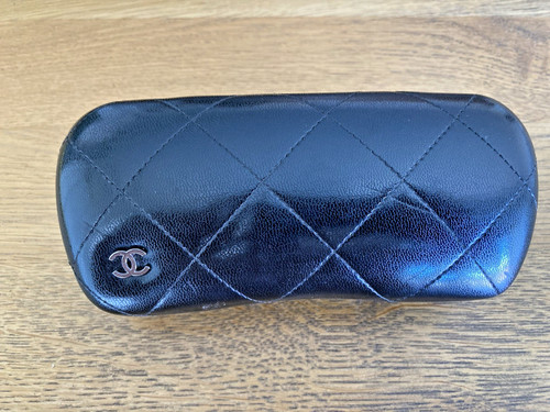 Etui lunette chanel rigide - chanel,