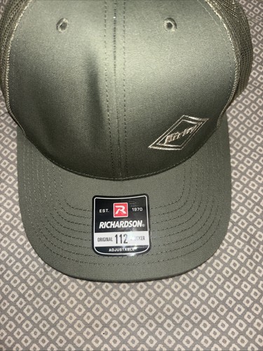 Nwt kirby morgan snapback - nwt,