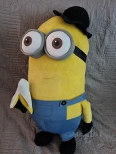 peluche minion kévin banane