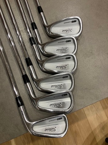 Titleist 712 iron set - cb, flex