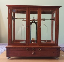 Trébuchet à bouton, Balance de Précision Pharmacie 19ème s.  COLLOT, POULENC