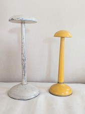 Deux portes chapeau de