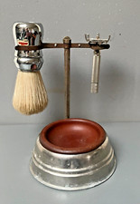 ANCIEN SUPPORT DE RASAGE avec  RASOIR  Gilette papillon ET BLAIREAU  Omega