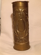 Obus Sculpté Art De Tranchée