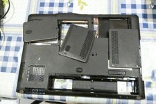 Plasturgie base socle 441542-001 HP Pavilion DV9000 série - avec cache -