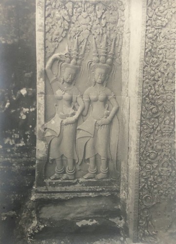Angkor thom wat apsara - thom,