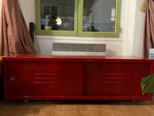 Meuble rangement rouge