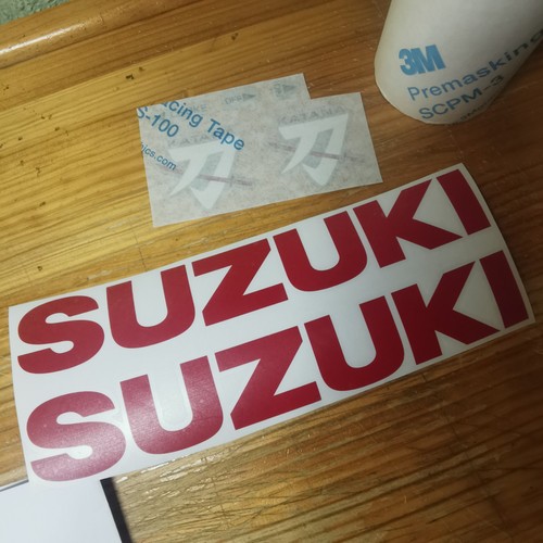 Suzuzki katana rouge sang 1000 - katana,