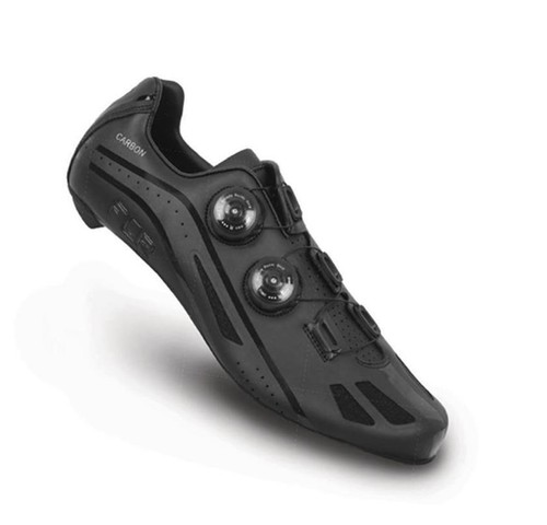 Paire chaussures pour vélo