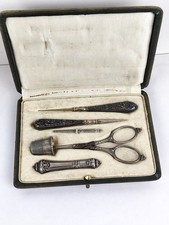 Nécessaire De Couture En Argent Massif XIXe Art Nouveau Écrin D'origine