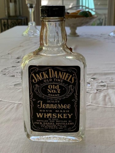 Jack daniels 1973 - daniels, half
