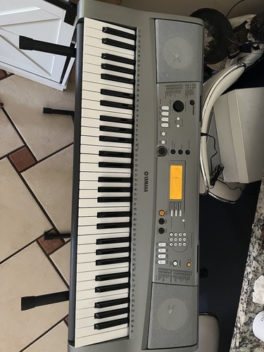 Yamaha ypt310 keyboard with - ypt310,