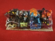 Lot 4 figurines - n°09,