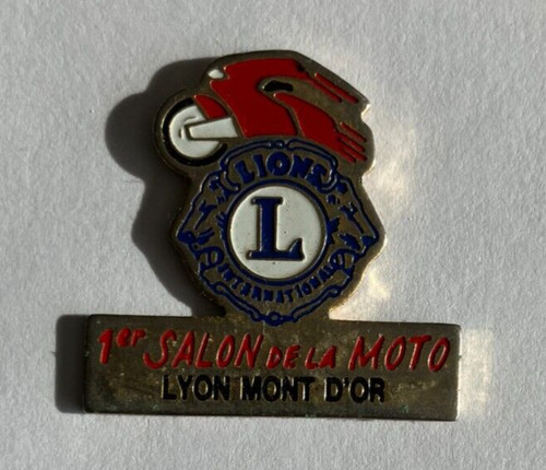 Pin s lion - 28, club