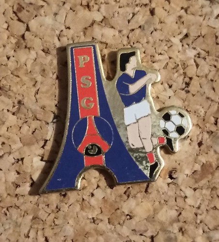 Pin sport football club - football,