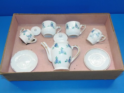 Joli service cafe - joli, porcelaine