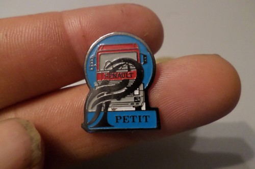 Badge pin broche garage - pin,