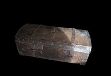 Malle De Voyage , Bois Et Cuir , XVIII°.