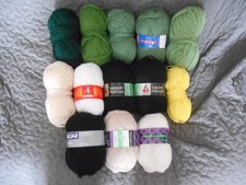 lot de pelotes de laines variees Phildar Pingouin shettland couleurs diverses