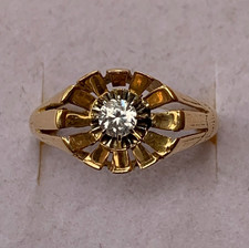 SUPERBE BAGUE ANCIENNE EN OR JAUNE 18 CARATS 750 AVEC TRES BEAU SAPHIR BLANC !