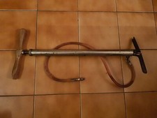Pompe à pied ancienne ( vélos , motos )