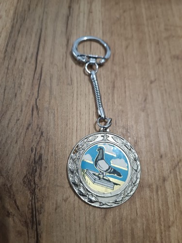 Porte clés médaille pigeon - porte,