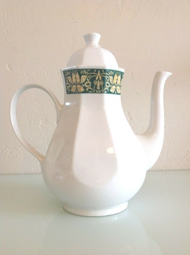 Cafetiere blanche style art