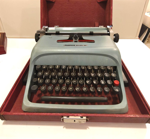 Olivetti studio typewriter - 44,