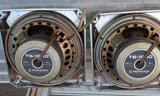 Lot de deux haut-parleurs chronologiques de voiture Pioneer TS-1690...