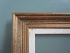 Cadre en bois ancien  Mouluré