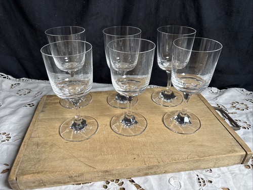 Verres eau vin rouge - à,