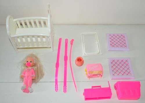 Lot accessoire pour poupées - pour,