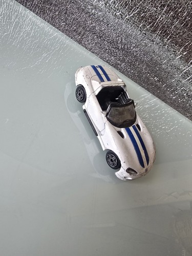 Petite voiture miniature dodge - petite,