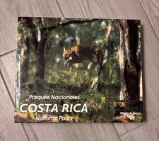 Très beau livre en espagnol 30 x 25 cm : Parques Nacionales Costa Rica