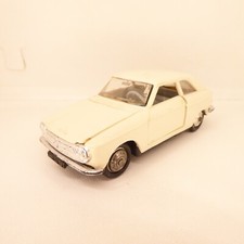 NOREV - PLASTIQUE / PLASTIC - PEUGEOT 204 COUPE - FASTBACK - N°147 - BLANCHE
