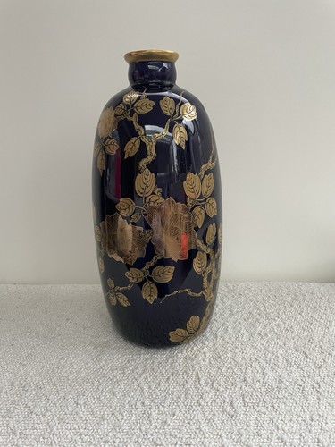 Ancien vase faience signé