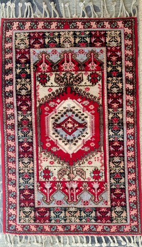 Exquisite antique oriental red - exquisite,