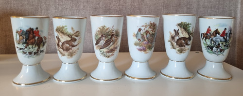 Tasses café sur pied - à,