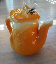 theiere ou cafetiere et sa