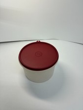 Tupperware #263-5 with Lid
