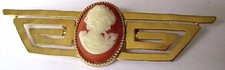 Originale broche couleur or signé JJ DE 1988 camée buste femme bijou vintage 562