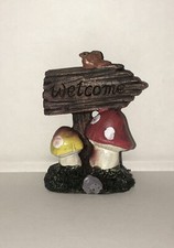 TINY GNOME WELCOME SIGN GARDEN
