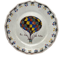 Assiette Auxerre XIXe faïence décor montgolfière ballon ancien rare 19e