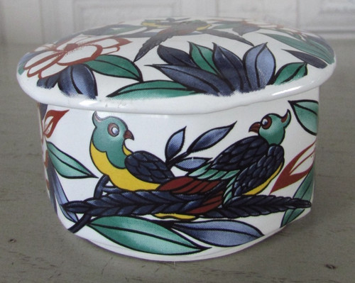Bonbonnière boîte à - ou,